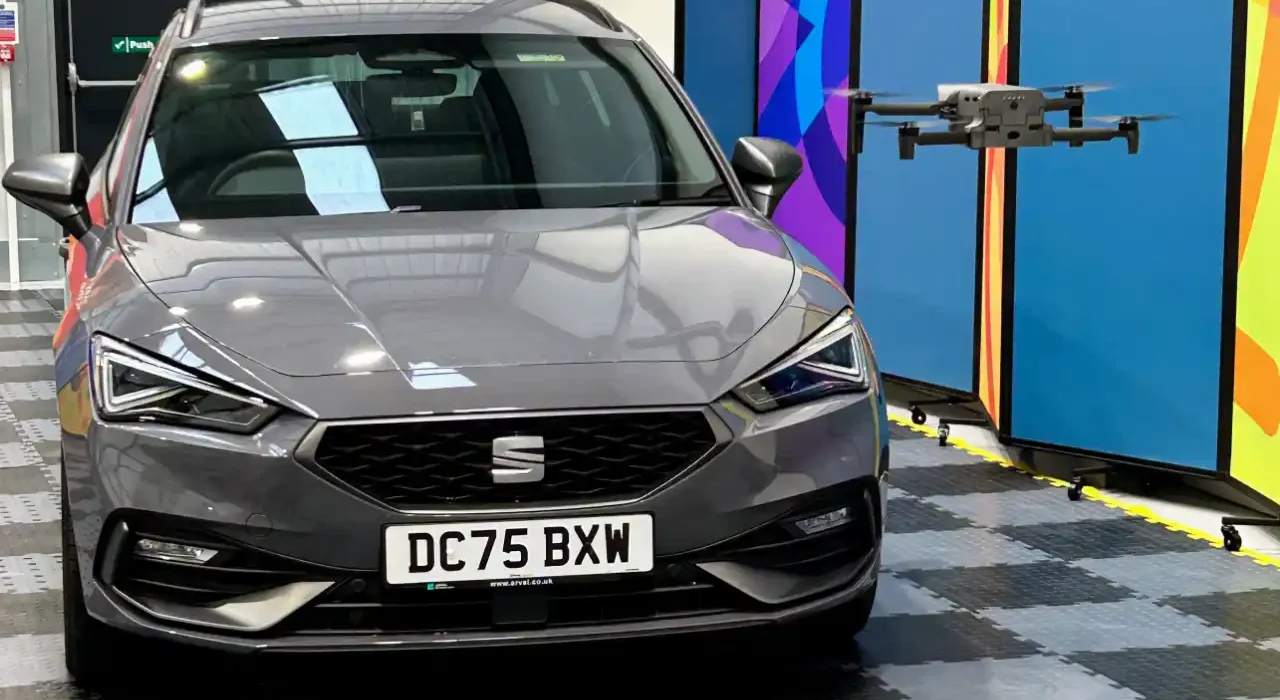 RALPH drone begins to photograph a car